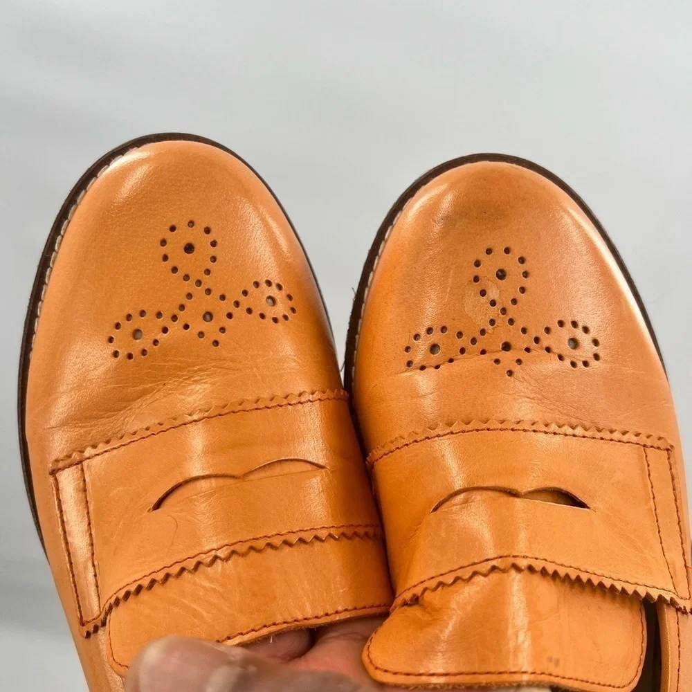 DNA Mind Body & Sole brown orange loafers shoes 7 (size 39)
